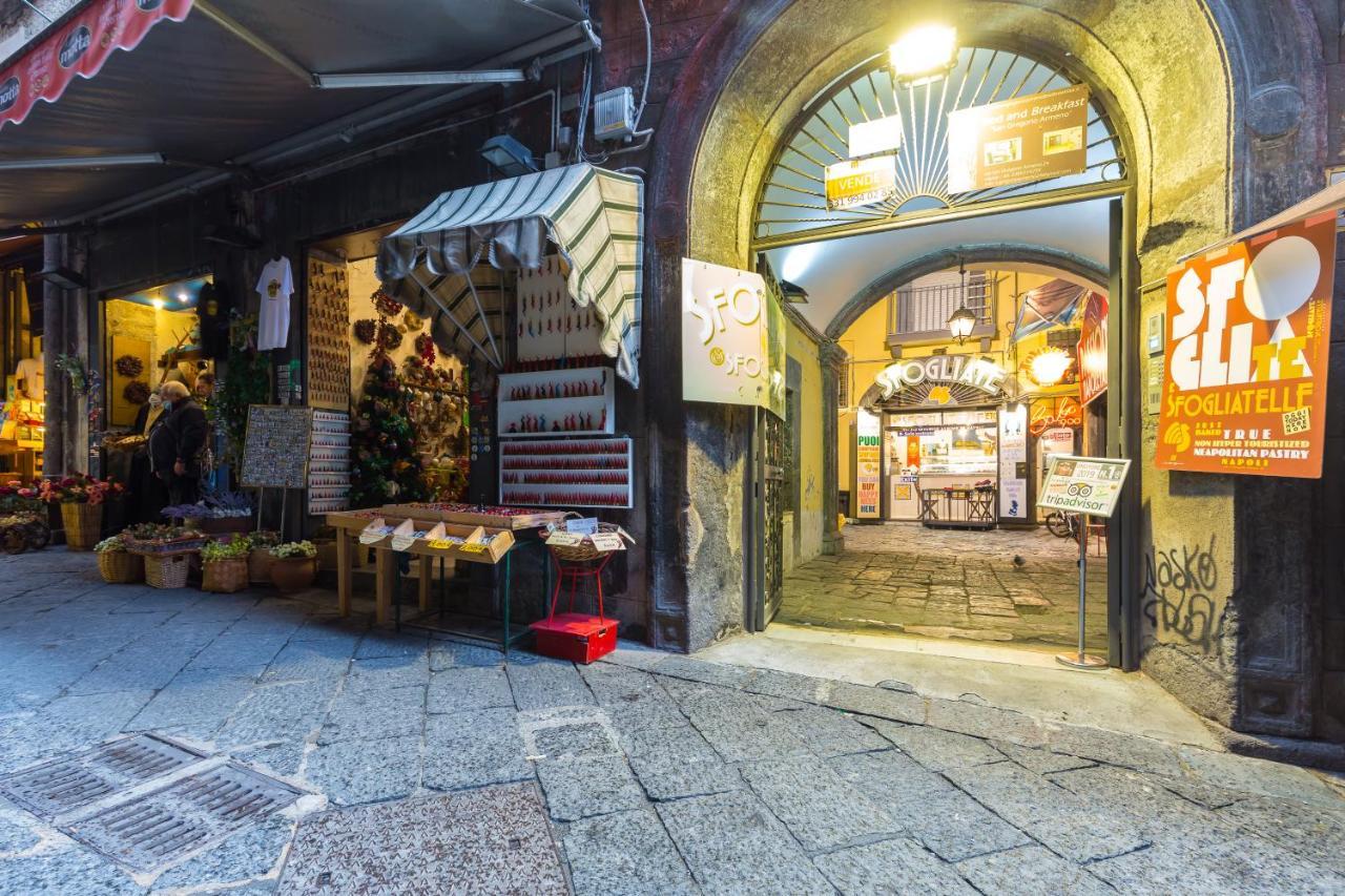 Baubo Sulla Via Dei Presepi By Napoliapartments Eksteriør bilde